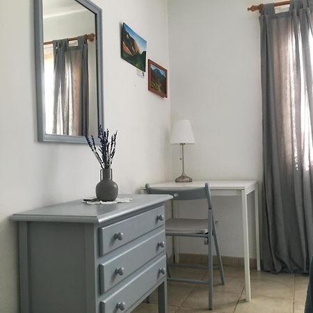 Apartamento Familiar Con Piscina Con Wi Fi En Los Cristianos ลอส กริสเตียนอส ภายนอก รูปภาพ