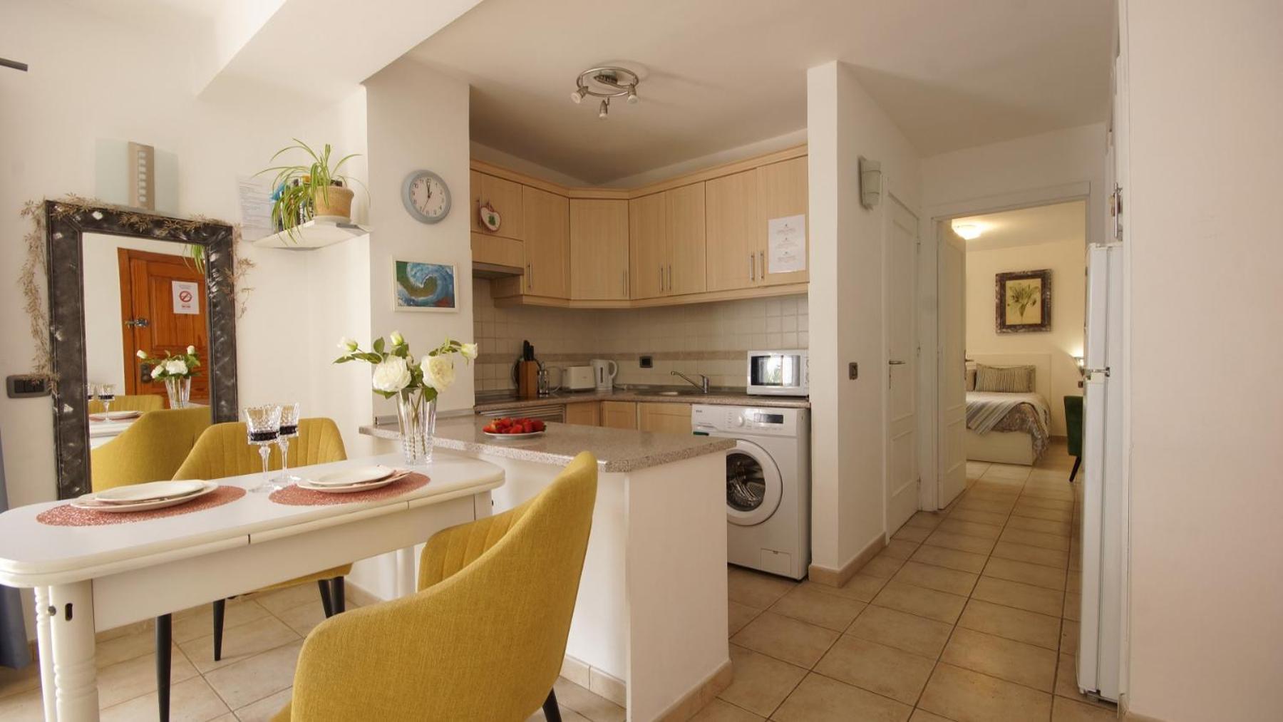 Apartamento Familiar Con Piscina Con Wi Fi En Los Cristianos ลอส กริสเตียนอส ภายนอก รูปภาพ