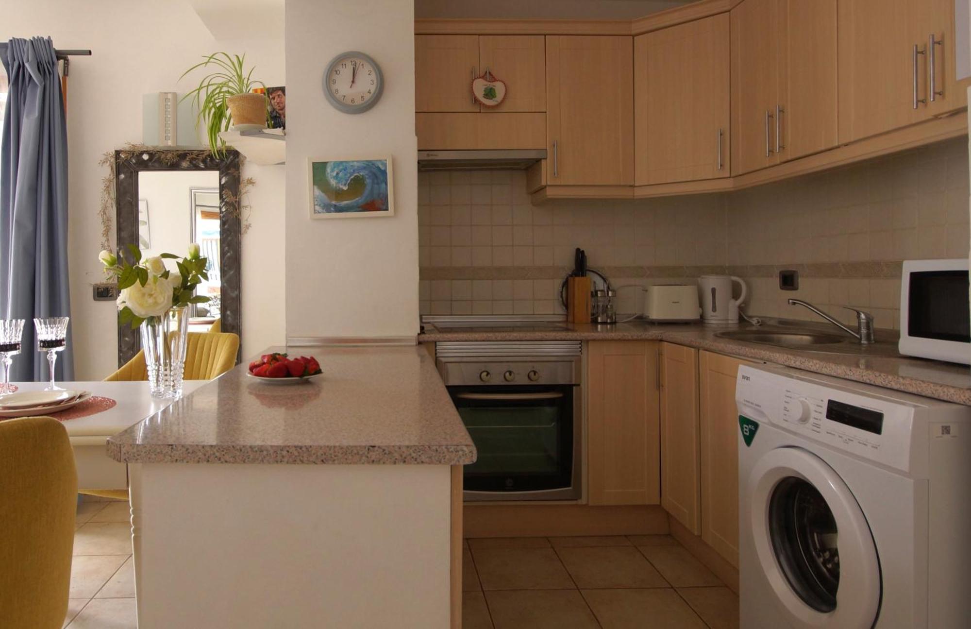 Apartamento Familiar Con Piscina Con Wi Fi En Los Cristianos ลอส กริสเตียนอส ภายนอก รูปภาพ